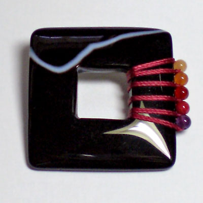 micro macrame brooch